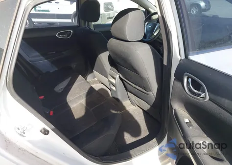 2014 Nissan Sentra S z USA, uszkodzony, nr VIN 3N1AB7AP3EL655558